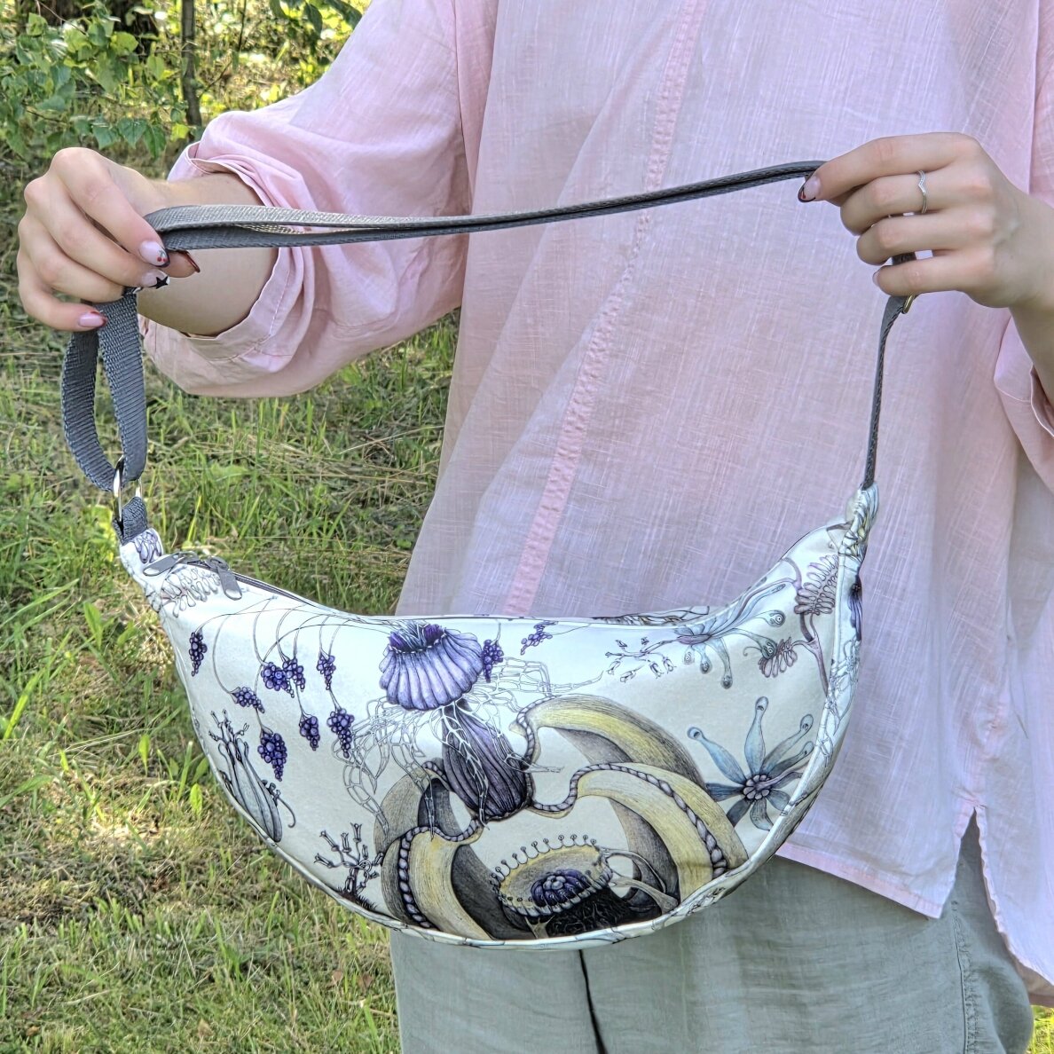 Hobo handbag, "Mimosa" Medium