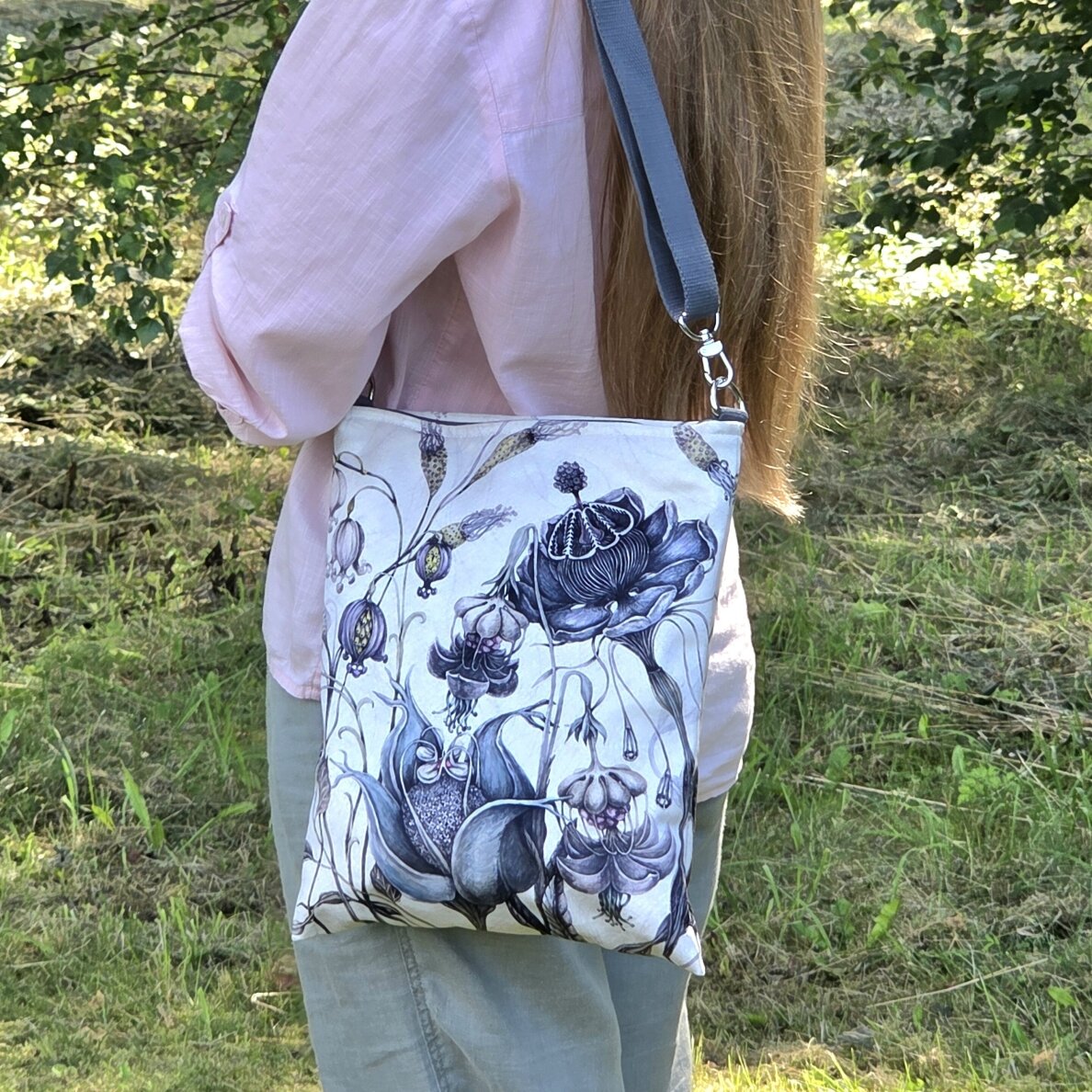 Tote bag, big, "A flowery tale"