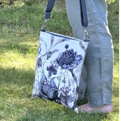 Tote bag, big, "A flowery tale" 1 Tote bag, big, "A flowery tale" 1