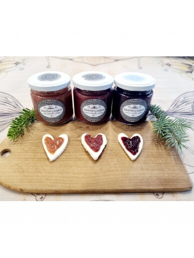 RHUBARB JAM WITH CURRANTS, LAVENDER AND BANANAS 1